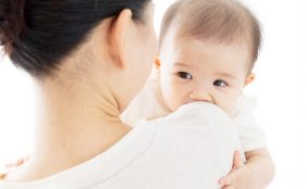【助産師監修】母乳育児を諦める前に!母乳不足を解消する方法