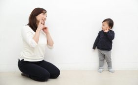 【助産師監修】ベビーサインとは?いつから始めたらいいの?