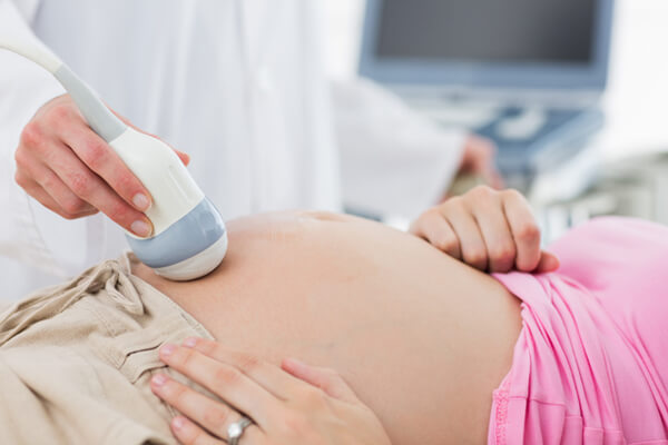 助産師監修 妊娠14週目 妊娠4ヶ月 のお腹の中の赤ちゃんの様子について