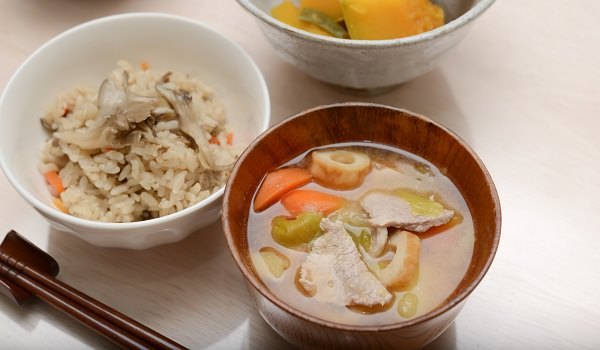 助産師監修 妊娠初期におすすめの4つの食べ物