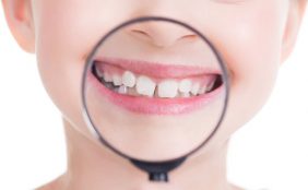 【助産師監修】子供が虫歯?歯痛の原因は?病院に行く目安や日頃のケアについて