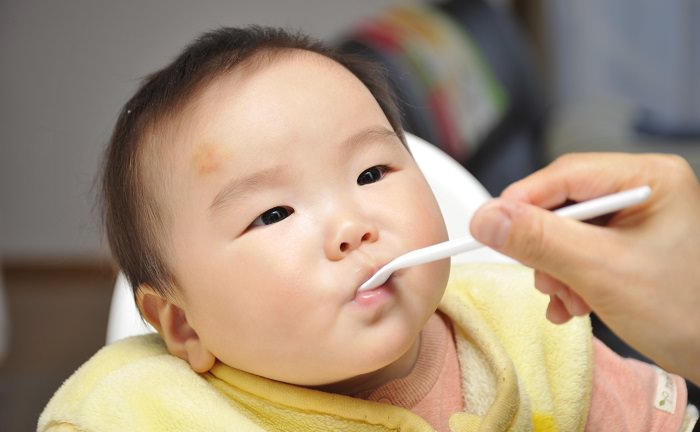 生後5ヶ月の赤ちゃん_離乳食