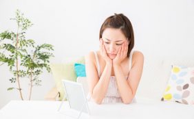 【助産師監修】産後の肌荒れ、原因は何?症状や対策は?