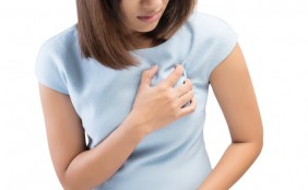【助産師監修】乳腺炎予防に!授乳中の痛いしこりの原因・対処法