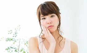 【助産師監修】妊娠中に乾燥するのはなぜ?原因や肌荒れの対処法について