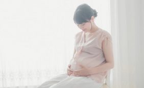 【助産師監修】妊娠28週目(妊娠8ヶ月)のママと赤ちゃんの様子
