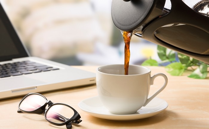 授乳中の母親に対するコーヒーの影響