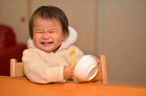 助産師監修 正しい搾乳の仕方と 搾乳した母乳の保存方法 Amoma 公式 母乳育児向け専門ハーブティー アロマ マッサージオイル Amoma Natural Care通販サイト