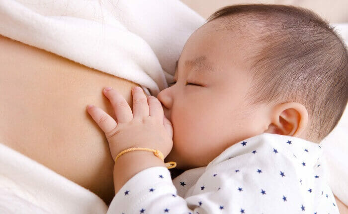 助産師監修 母乳はいつから出る 妊娠中からやっておくべきおっぱいケア方法