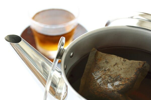 助産師監修 授乳中のコーヒーは我慢 カフェインが母乳にもたらす影響は Amoma 助産師監修 授乳中のコーヒーは我慢 カフェインが母乳にもたらす影響は Amoma